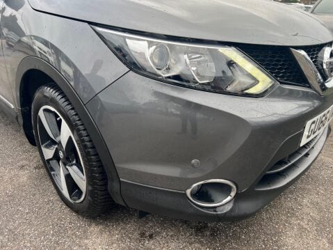 Nissan Qashqai 1.2 DIG-T N-Connecta XTRON 2WD Euro 6 (s/s) 5dr 12