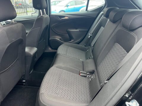Vauxhall Astra 1.4i Turbo SRi Nav Euro 6 5dr 25