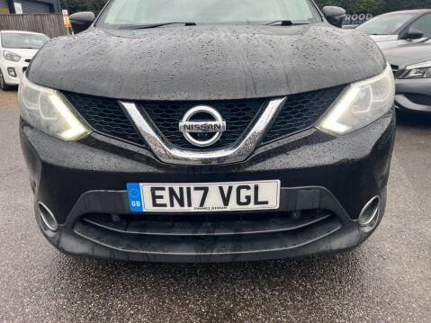 Nissan Qashqai 1.2 DIG-T N-Connecta 2WD Euro 6 (s/s) 5dr 9