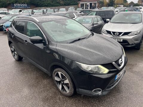 Nissan Qashqai 1.2 DIG-T N-Connecta 2WD Euro 6 (s/s) 5dr 8