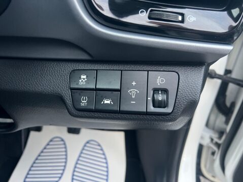 Kia Stonic 1.0 T-GDi 3 Euro 6 (s/s) 5dr 39