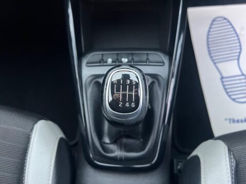 Kia Stonic 1.0 T-GDi 3 Euro 6 (s/s) 5dr 38