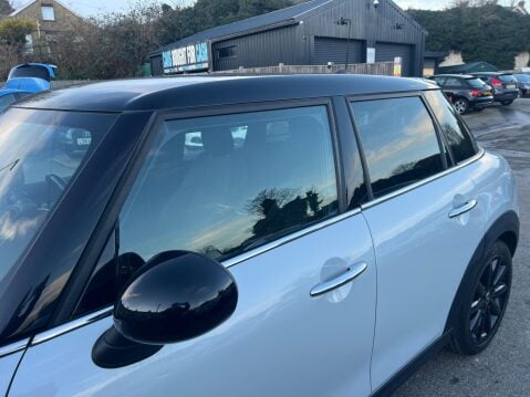 Mini Hatch 1.5 Cooper Euro 6 (s/s) 5dr 15