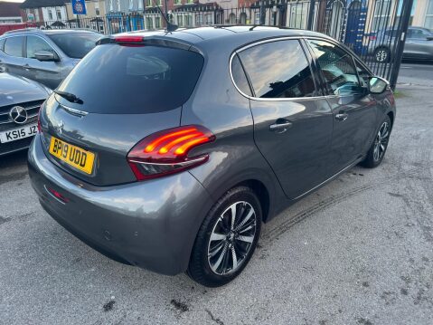 Peugeot 208 1.2 PureTech Tech Edition Euro 6 (s/s) 5dr 6