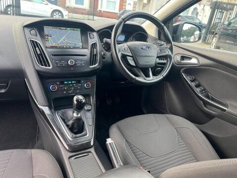 Ford Focus 1.0T EcoBoost Titanium Euro 6 (s/s) 5dr 20