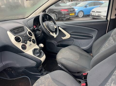 Ford Ka 1.2 Studio Connect Euro 5 (s/s) 3dr 13