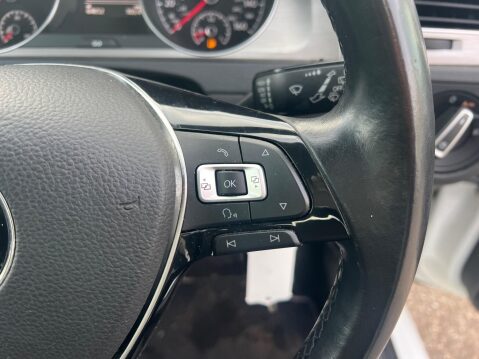 Volkswagen Golf 1.4 TSI BlueMotion Tech SE DSG Euro 5 (s/s) 5dr 17