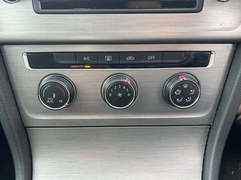 Volkswagen Golf 1.4 TSI BlueMotion Tech SE DSG Euro 5 (s/s) 5dr 26