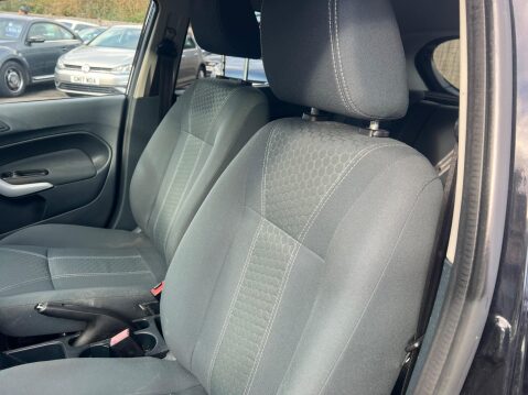 Ford Fiesta 1.4 Titanium 5dr 23