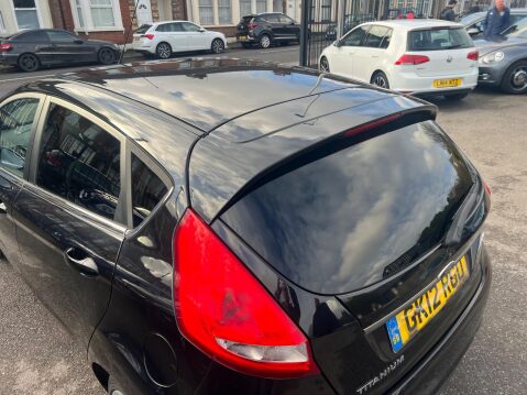Ford Fiesta 1.4 Titanium 5dr 15
