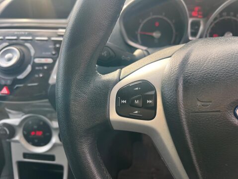 Ford Fiesta 1.4 Titanium 5dr 18