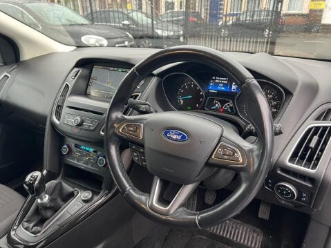 Ford Focus 1.0T EcoBoost Titanium Euro 6 (s/s) 5dr 15