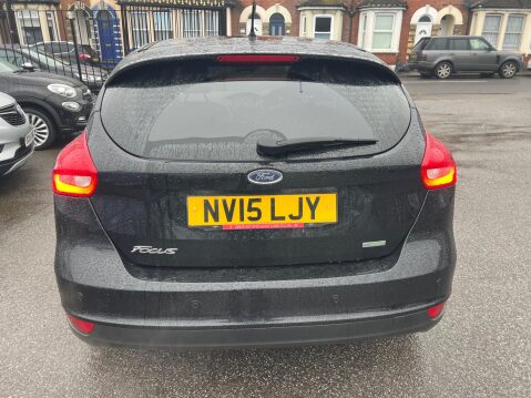 Ford Focus 1.0T EcoBoost Titanium Euro 6 (s/s) 5dr 5