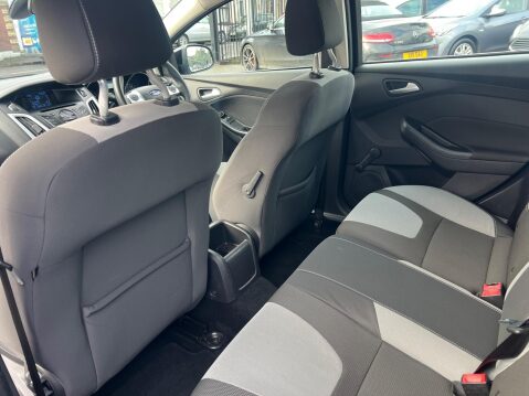 Ford Focus 1.0T EcoBoost Zetec Euro 5 (s/s) 5dr 27