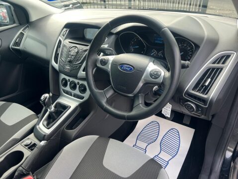 Ford Focus 1.0T EcoBoost Zetec Euro 5 (s/s) 5dr 18
