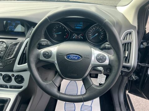 Ford Focus 1.0T EcoBoost Zetec Euro 5 (s/s) 5dr 19