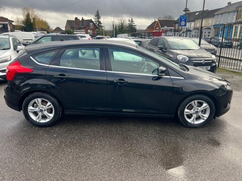 Ford Focus 1.0T EcoBoost Zetec Euro 5 (s/s) 5dr 7