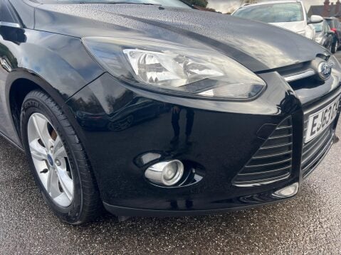 Ford Focus 1.0T EcoBoost Zetec Euro 5 (s/s) 5dr 12