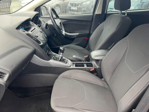 Ford Focus 1.0T EcoBoost Zetec Euro 6 (s/s) 5dr 24