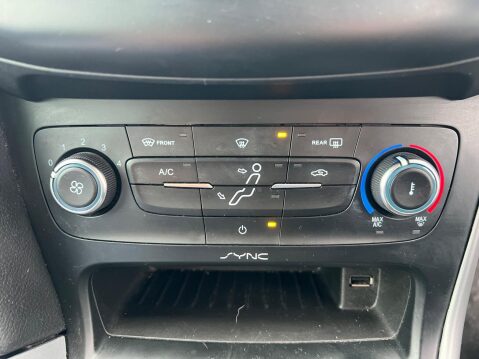 Ford Focus 1.0T EcoBoost Zetec Euro 6 (s/s) 5dr 30