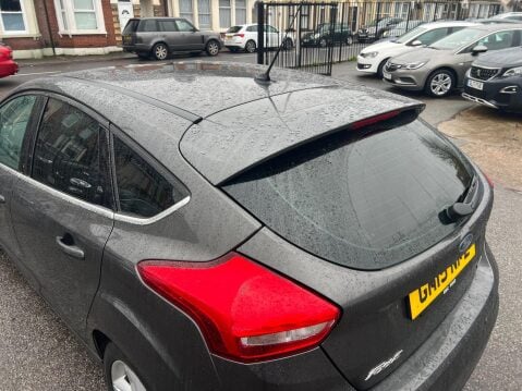 Ford Focus 1.0T EcoBoost Zetec Euro 6 (s/s) 5dr 16