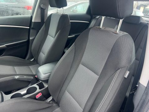 Hyundai i30 1.6 Active Auto Euro 5 5dr 22