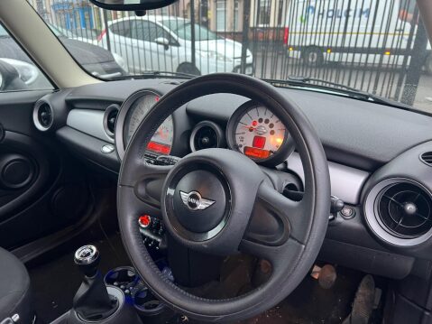 Mini Hatch 1.6 One Euro 5 3dr 14