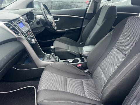 Hyundai i30 1.4 Active Euro 5 5dr 14