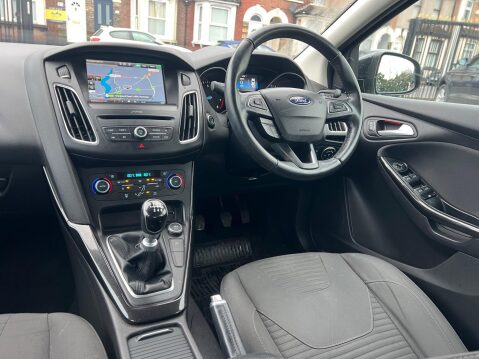 Ford Focus 1.0T EcoBoost Titanium Euro 6 (s/s) 5dr 14