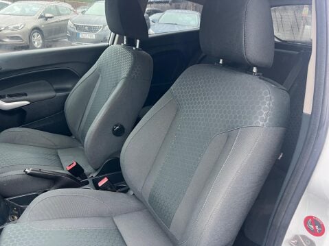 Ford Fiesta 1.6 Zetec S 3dr 21