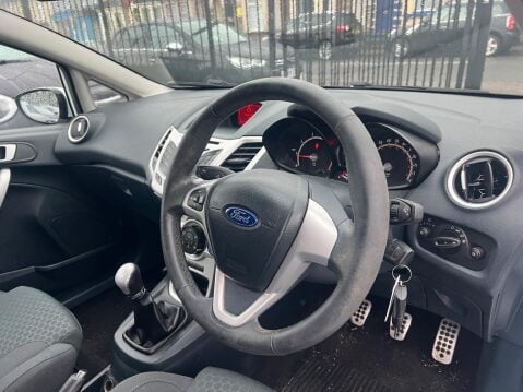 Ford Fiesta 1.6 Zetec S 3dr 18