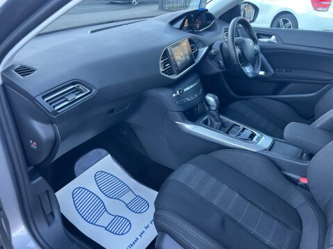 Peugeot 308 1.2 PureTech Allure EAT Euro 6 (s/s) 5dr 24