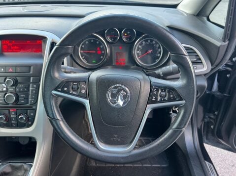 Vauxhall Astra 1.6 16v Limited Edition Hatchback 5dr Petrol Manual Euro 5 (115 ps) 16