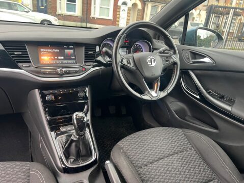Vauxhall Astra 1.4i Turbo SRi Euro 6 5dr 20