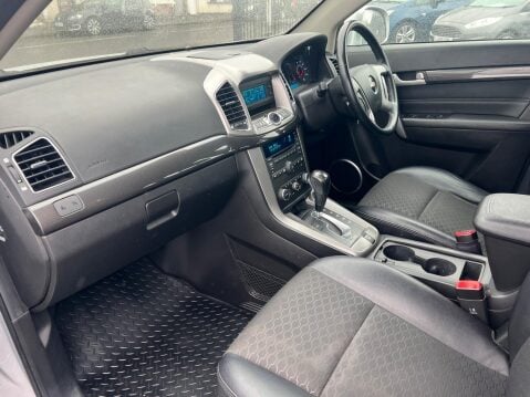 Chevrolet Captiva 2.2 VCDi LT Auto 4WD Euro 5 5dr (7 Seats) 22
