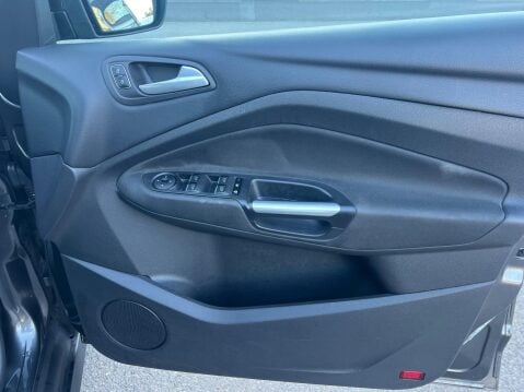 Ford Grand C-Max 1.0T EcoBoost Zetec Euro 6 (s/s) 5dr (Nav) 31