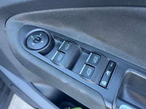 Ford Grand C-Max 1.0T EcoBoost Zetec Euro 6 (s/s) 5dr (Nav) 32