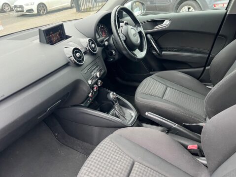 Audi A1 1.4 TFSI Sport Sportback S Tronic Euro 5 (s/s) 5dr 21