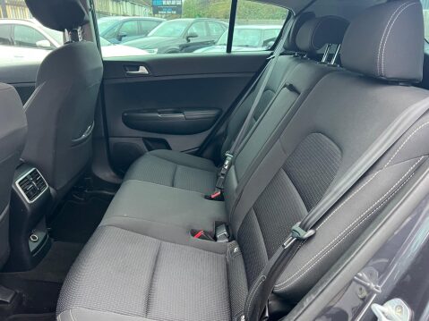 Kia Sportage 1.6 GDi 2 Euro 6 (s/s) 5dr 28