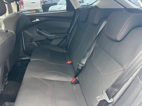 Ford Focus 1.0T EcoBoost Zetec S Euro 6 (s/s) 5dr 25