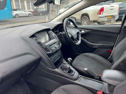 Ford Focus 1.0T EcoBoost Zetec S Euro 6 (s/s) 5dr 21