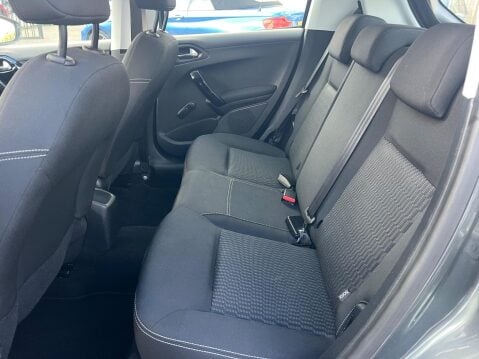 Peugeot 208 1.2 PureTech Active Euro 6 5dr 23