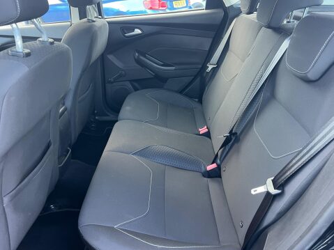Ford Focus 1.0T EcoBoost Zetec Euro 6 (s/s) 5dr 26