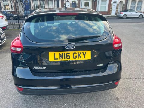 Ford Focus 1.0T EcoBoost Zetec Euro 6 (s/s) 5dr 5