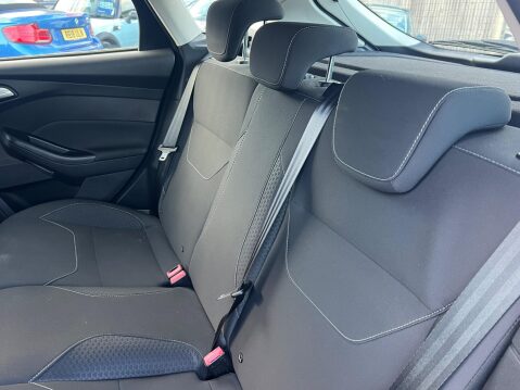 Ford Focus 1.0T EcoBoost Zetec Euro 6 (s/s) 5dr 27
