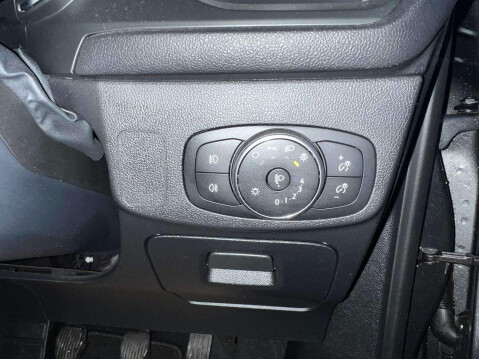 Ford Focus 1.0 Focus Titanium Edition MHEV 5dr 33