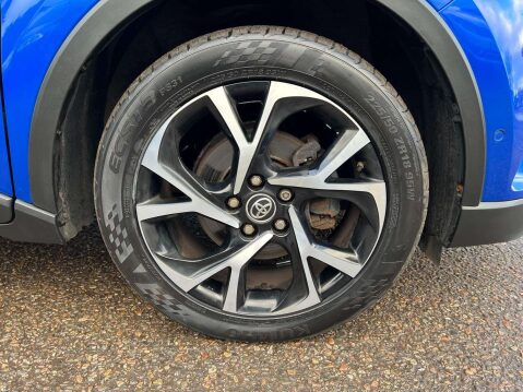 Toyota C-HR 1.2 C-HR-Dynamic 5dr 38