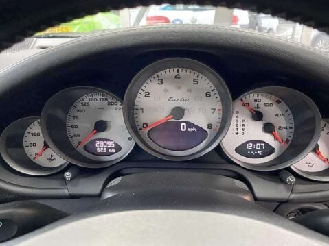Porsche 911 3.6 911 T Tiptronic S 4WD 2dr 21