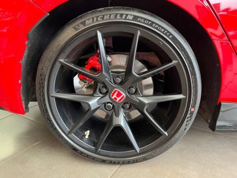 Honda Civic 2.0 Civic Type R 5dr 34
