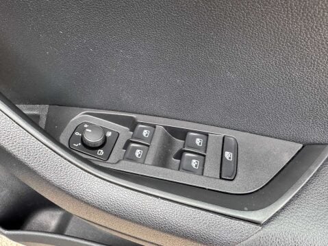 Skoda Karoq 1.6 Karoq SE TDI 5dr 31